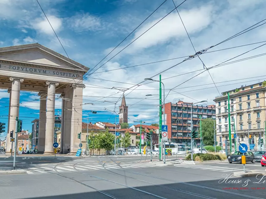 Immagine 2 di Appartamento in vendita  a Milano