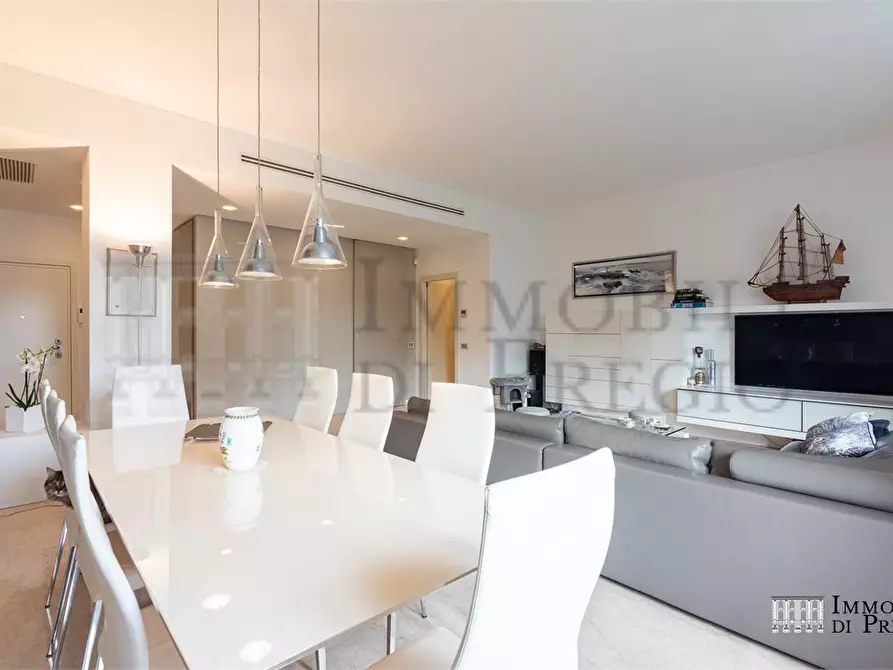 Immagine 3 di Appartamento in vendita  a Milano