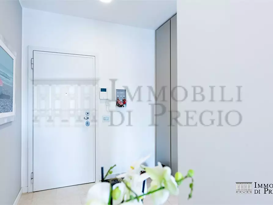 Immagine 9 di Appartamento in vendita  a Milano