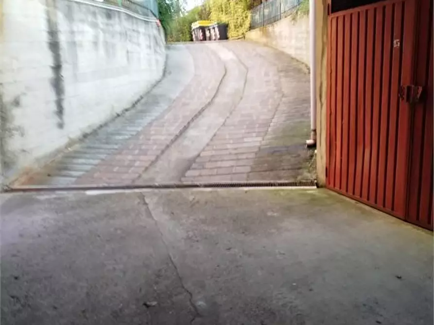 Immagine 10 di Appartamento in vendita  a Carpi