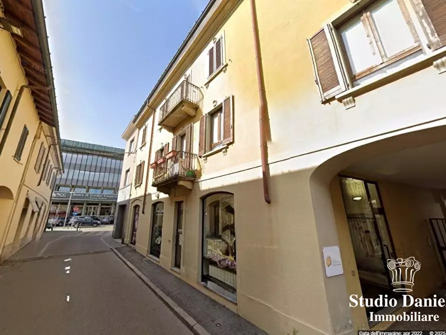 Immagine 9 di Appartamento in vendita  5 a Carate Brianza