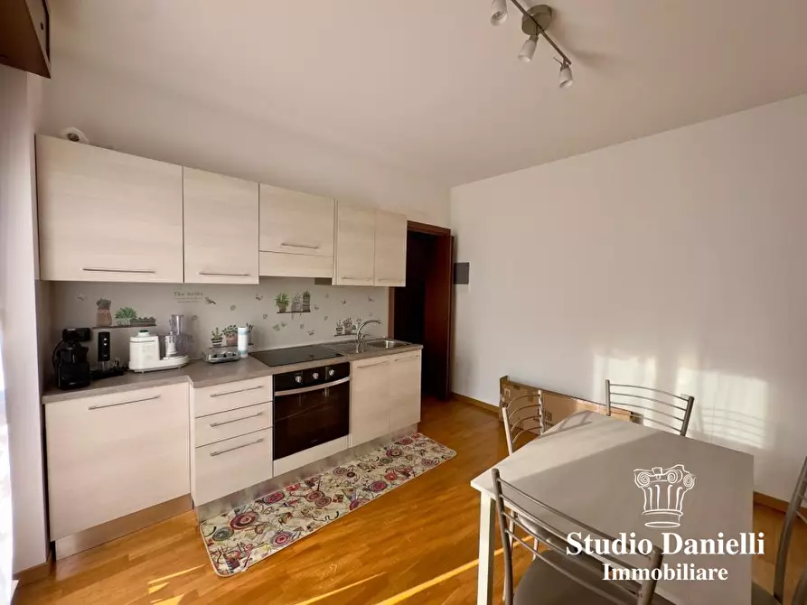 Immagine 7 di Casa indipendente in vendita  26 a Verano Brianza