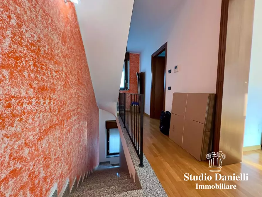 Immagine 6 di Casa indipendente in vendita  26 a Verano Brianza