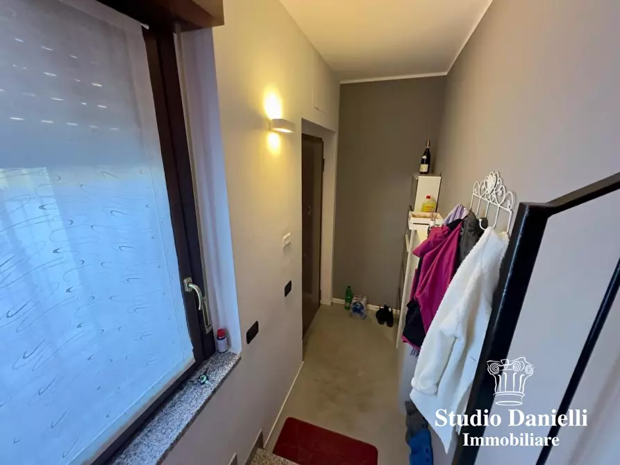 Immagine 5 di Casa indipendente in vendita  26 a Verano Brianza