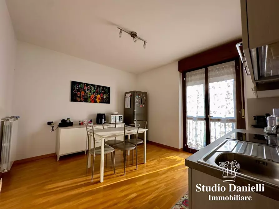 Immagine 9 di Casa indipendente in vendita  26 a Verano Brianza