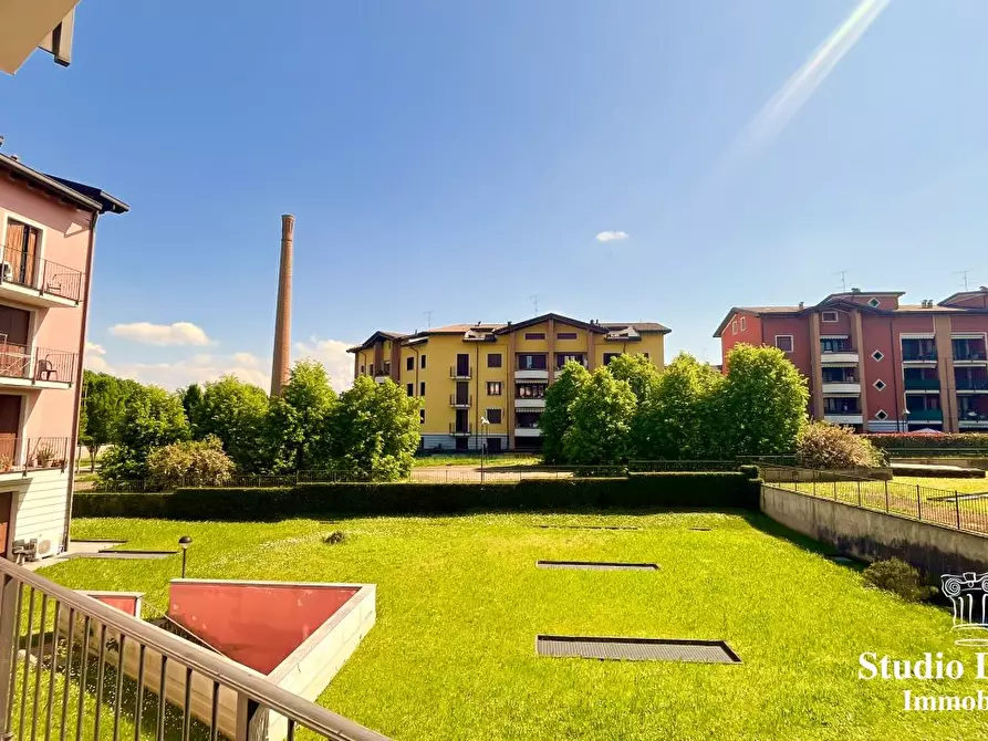 Immagine 7 di Appartamento in vendita  14 a Besana In Brianza