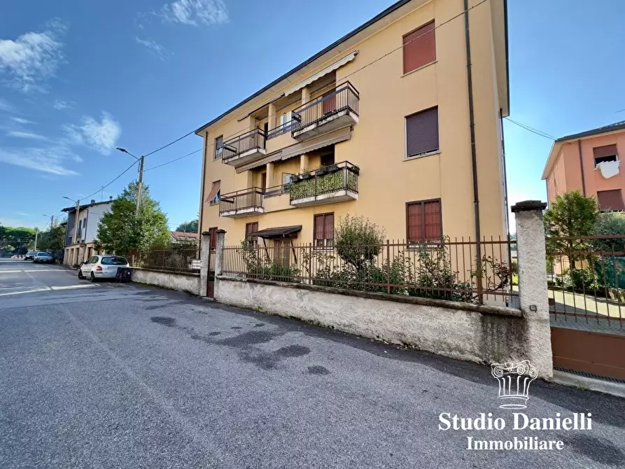 Immagine 1 di Appartamento in vendita  13A a Carate Brianza