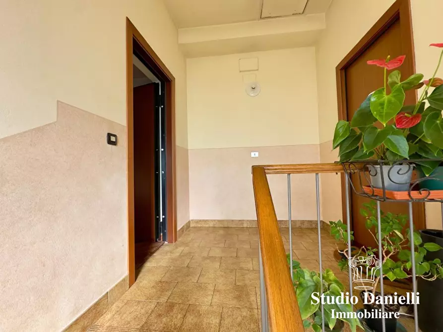 Immagine 6 di Appartamento in vendita  13A a Carate Brianza