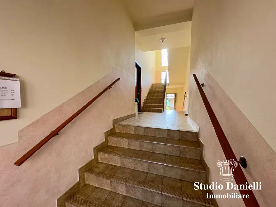 Immagine 4 di Appartamento in vendita  13A a Carate Brianza