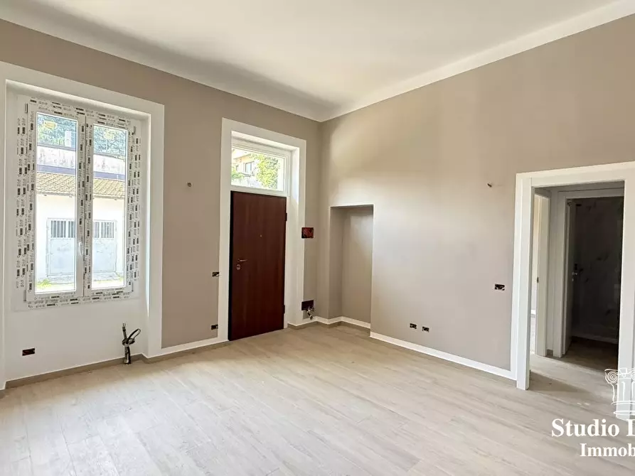 Immagine 5 di Appartamento in vendita  29 a Carate Brianza