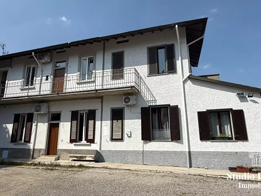 Immagine 2 di Appartamento in vendita  29 a Carate Brianza