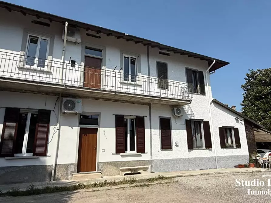 Immagine 3 di Appartamento in vendita  29 a Carate Brianza