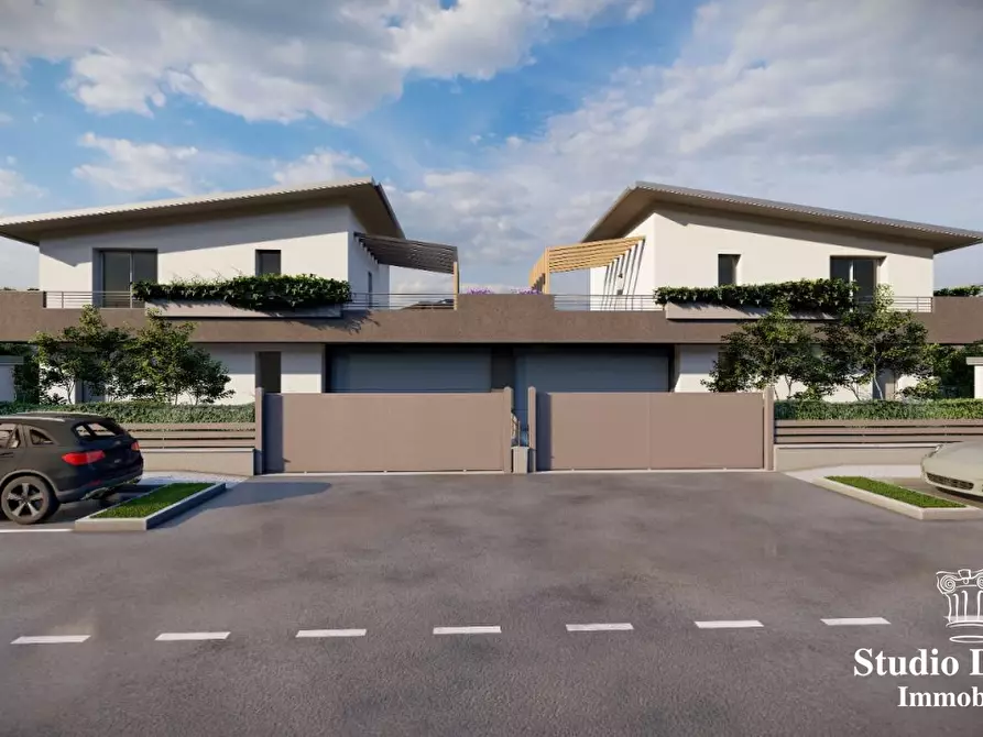 Immagine 10 di Appartamento in vendita  a Carate Brianza