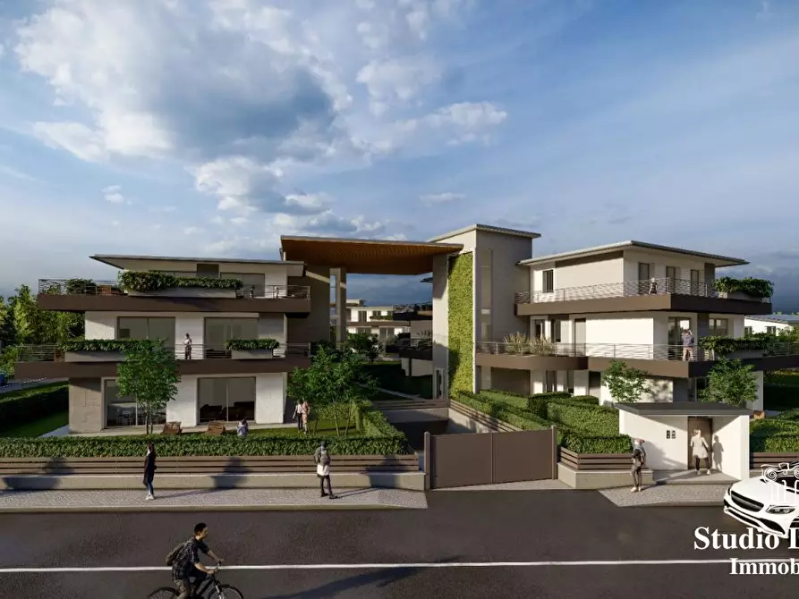 Immagine 9 di Appartamento in vendita  a Carate Brianza