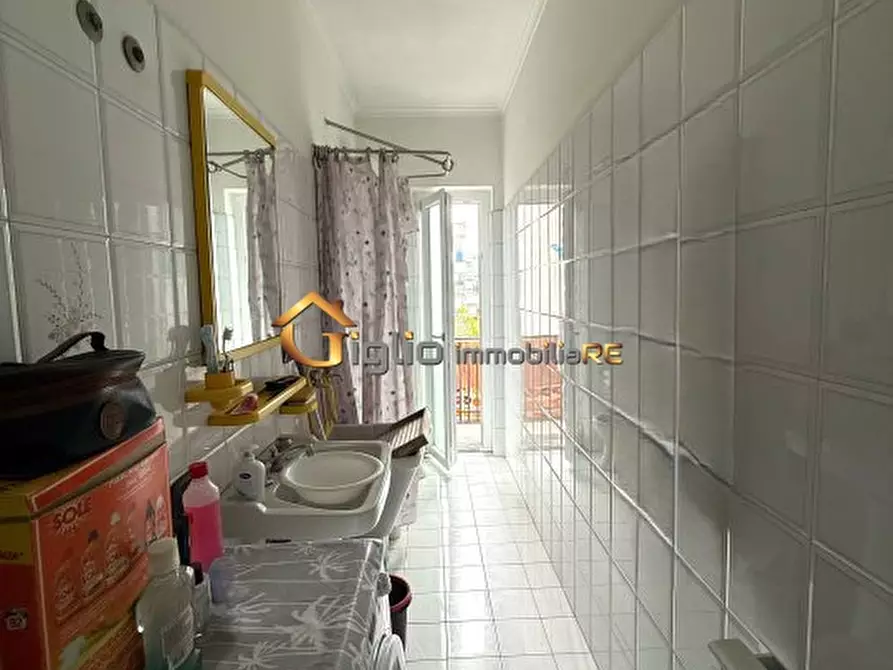 Immagine 9 di Appartamento in vendita  a Casoria