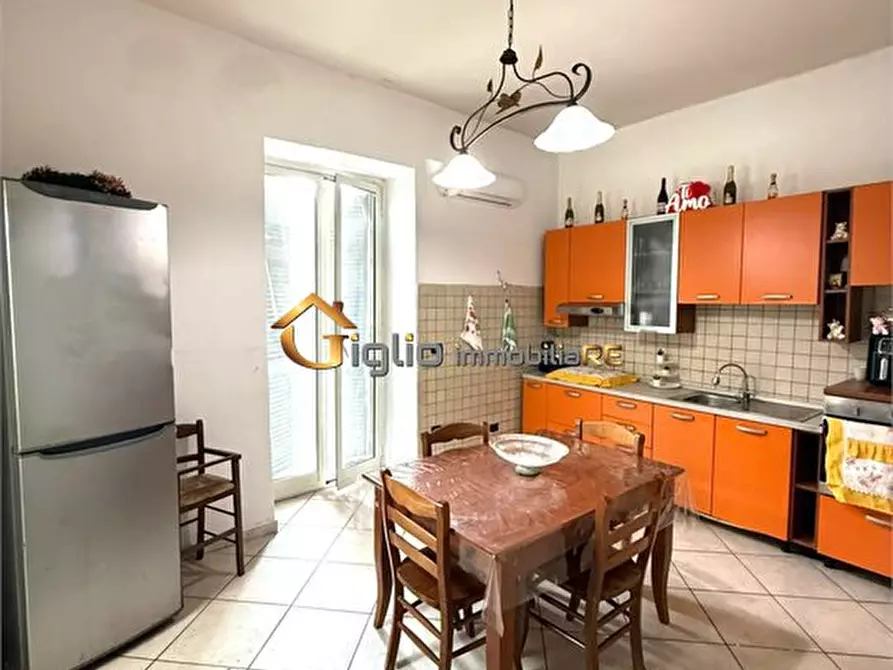 Immagine 1 di Appartamento in vendita  a Afragola