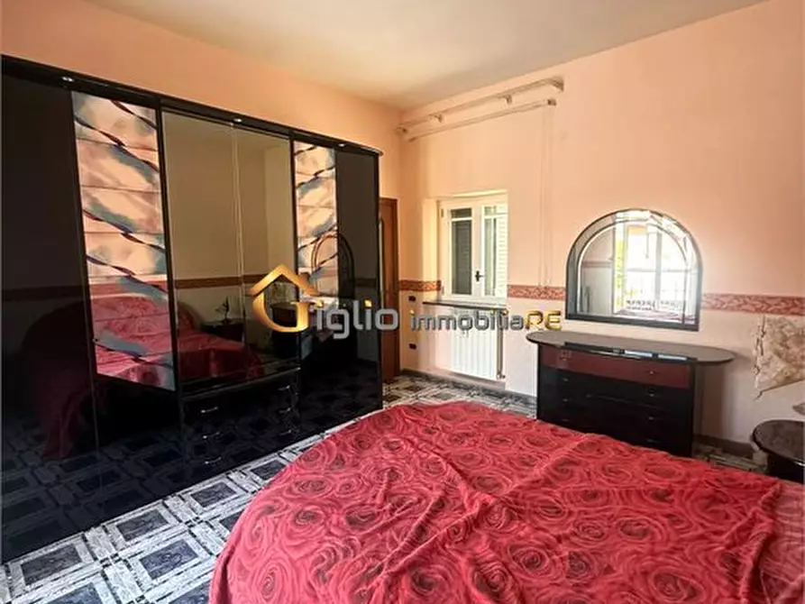 Immagine 8 di Appartamento in vendita  a Casoria