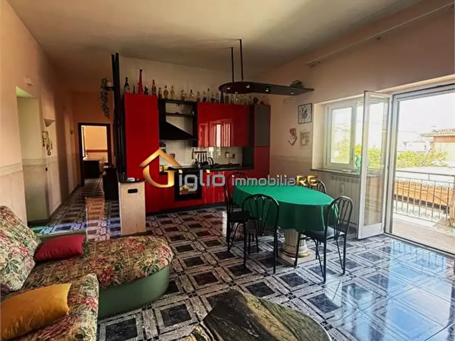 Immagine 2 di Appartamento in vendita  a Casoria