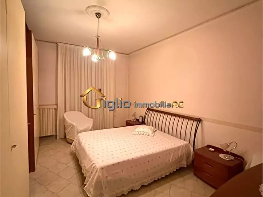 Immagine 6 di Appartamento in vendita  a Casoria