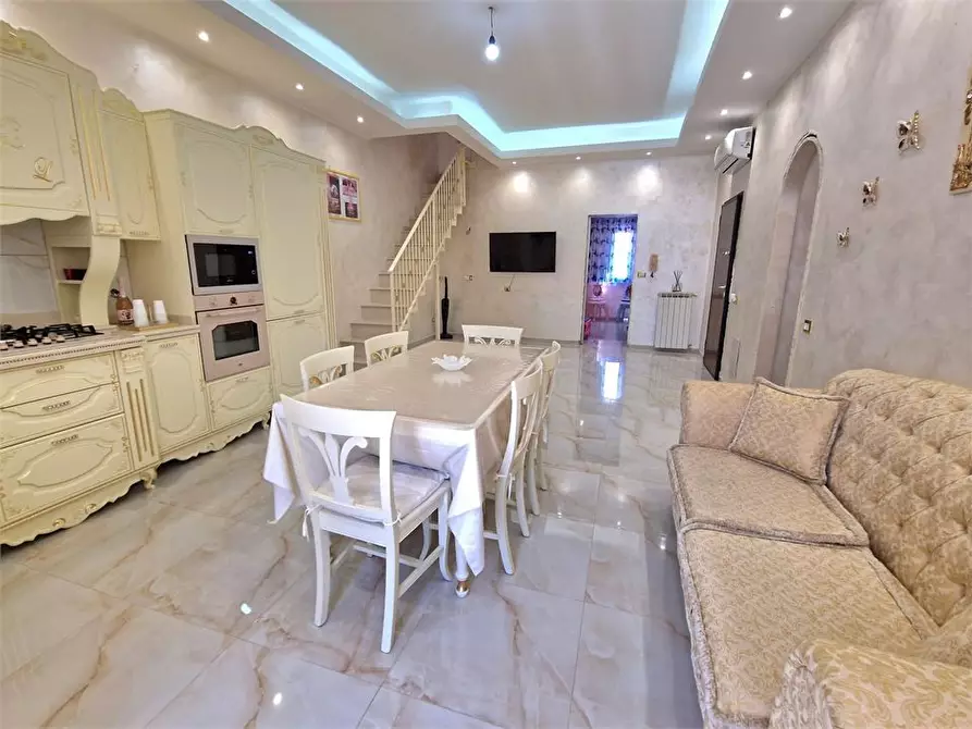 Immagine 9 di Appartamento in vendita  a Torre Annunziata