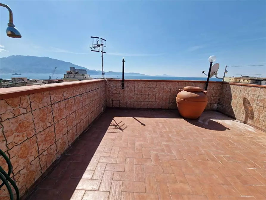 Immagine 2 di Appartamento in vendita  a Torre Annunziata