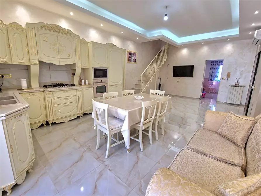 Immagine 10 di Appartamento in vendita  a Torre Annunziata