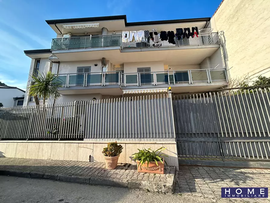 Immagine 1 di Appartamento in vendita  a Frattamaggiore