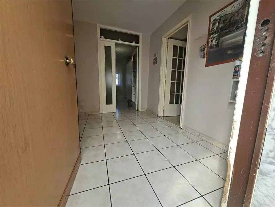 Immagine 2 di Appartamento in vendita  a Torre Annunziata