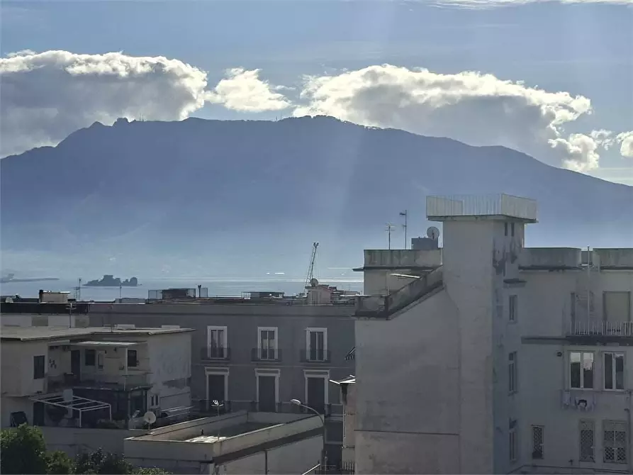 Immagine 10 di Appartamento in vendita  a Torre Annunziata
