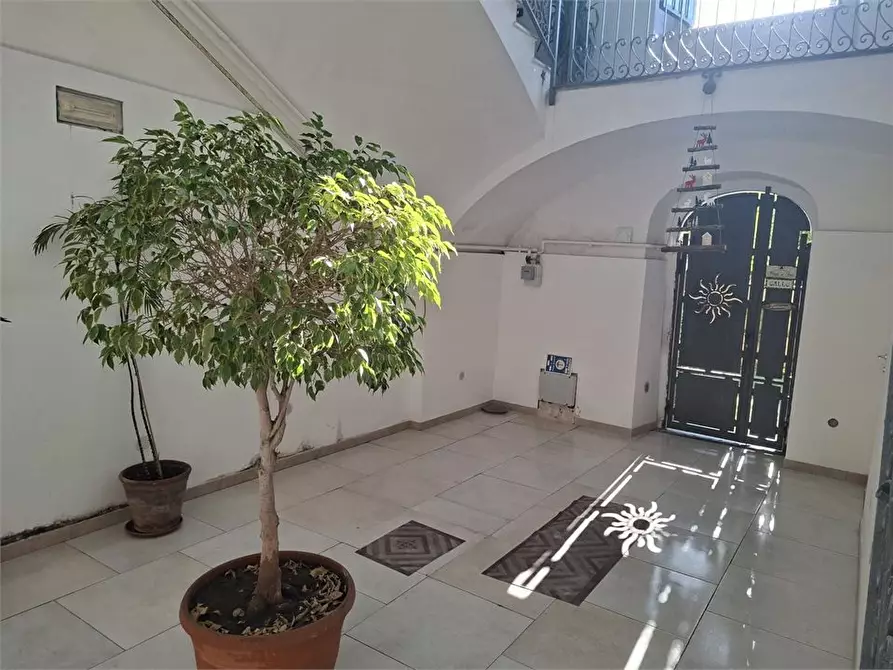 Immagine 6 di Appartamento in vendita  a Torre Annunziata