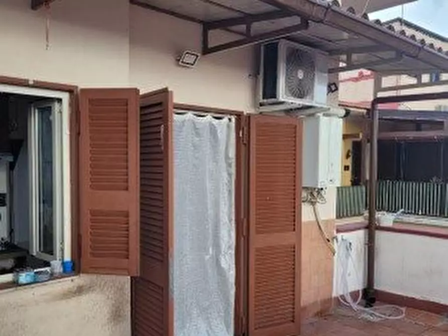 Immagine 10 di Appartamento in vendita  a Napoli