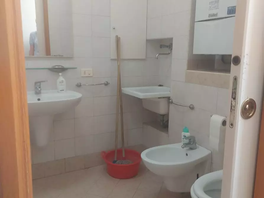 Immagine 10 di Appartamento in vendita  a Napoli