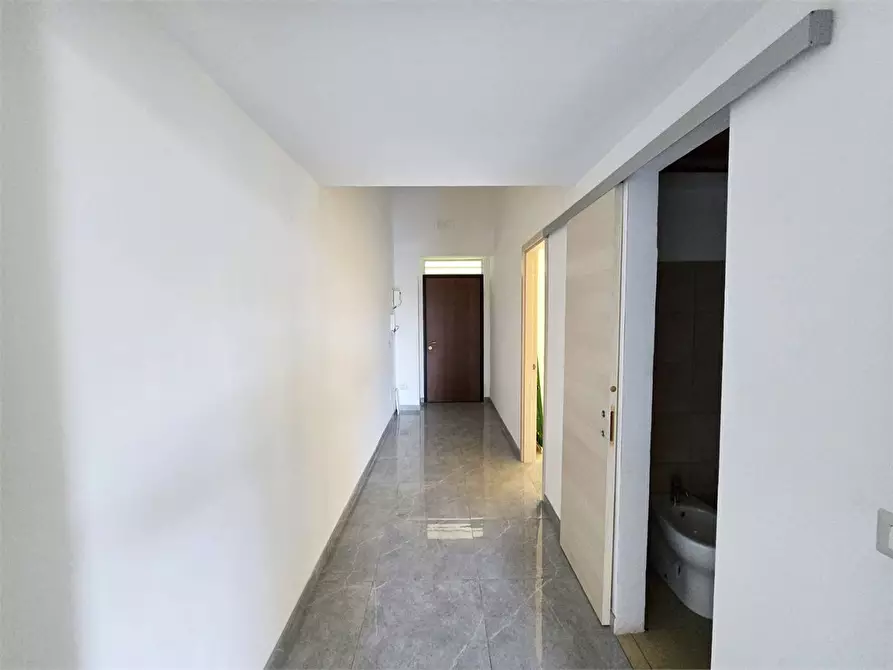 Immagine 2 di Appartamento in vendita  a Napoli