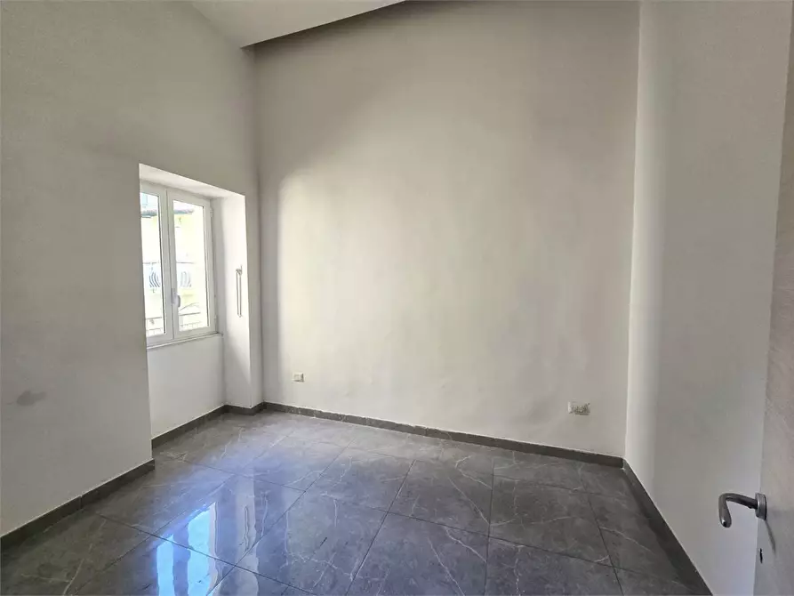 Immagine 3 di Appartamento in vendita  a Napoli