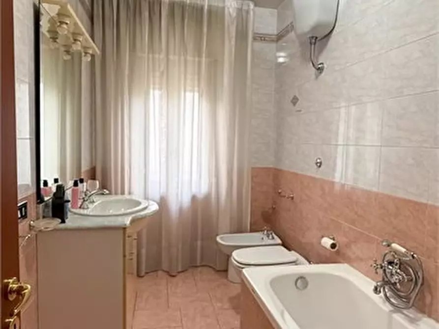 Immagine 9 di Appartamento in vendita  a Crispano