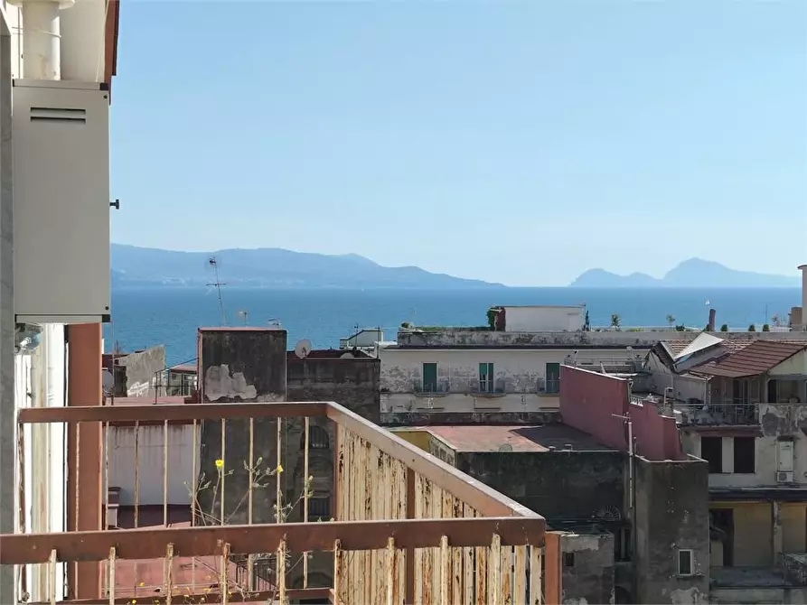 Immagine 4 di Appartamento in vendita  a Torre Annunziata