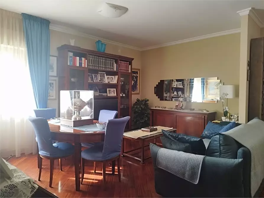 Immagine 3 di Appartamento in vendita  a Napoli