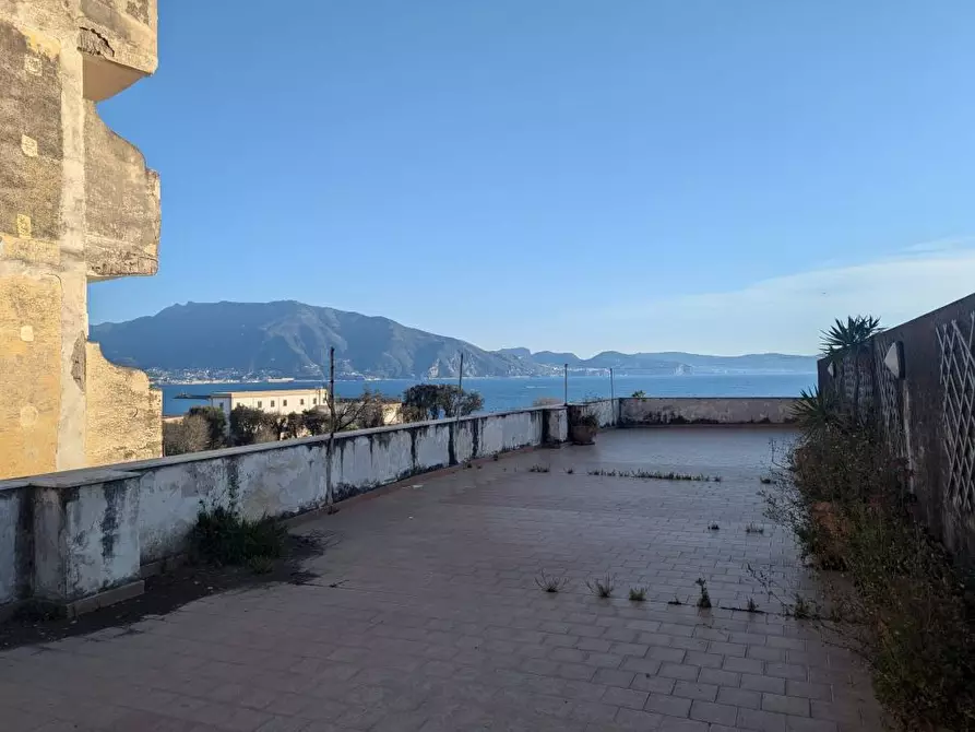 Immagine 3 di Appartamento in vendita  a Torre Annunziata