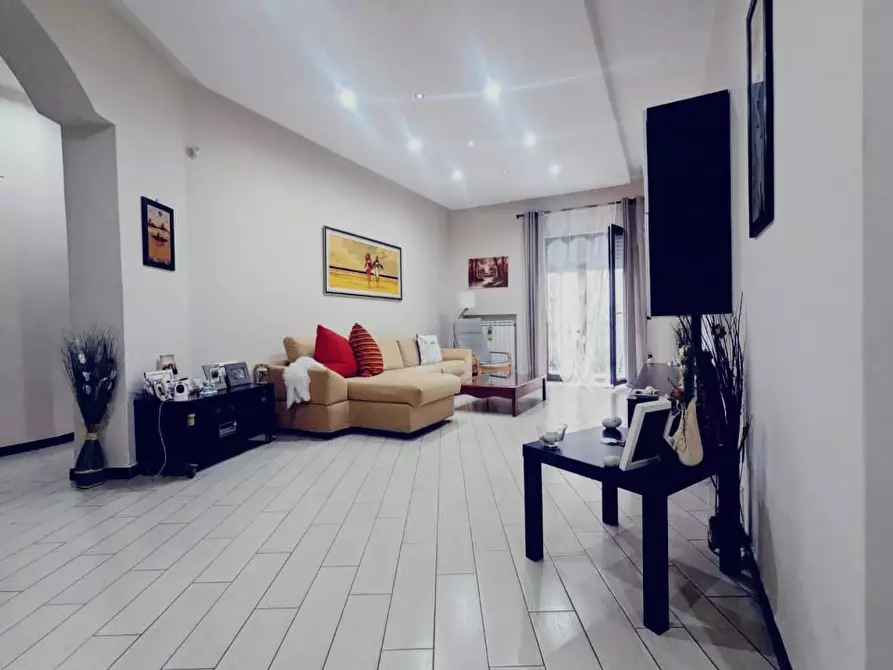 Immagine 3 di Appartamento in vendita  a Torre Annunziata