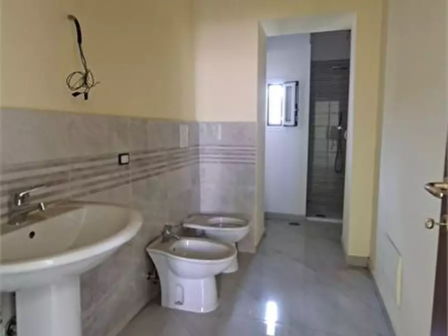 Immagine 10 di Appartamento in vendita  a Acerra