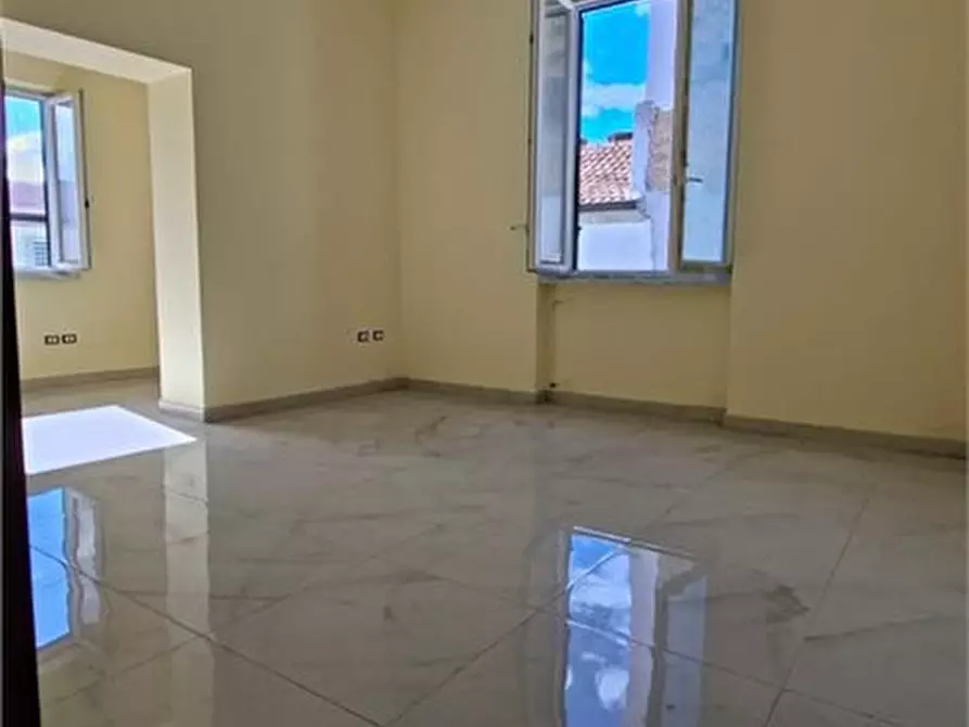 Immagine 5 di Appartamento in vendita  a Acerra