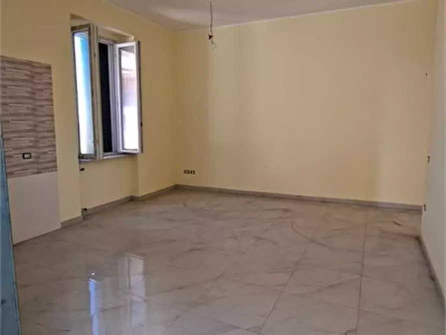 Immagine 2 di Appartamento in vendita  a Acerra