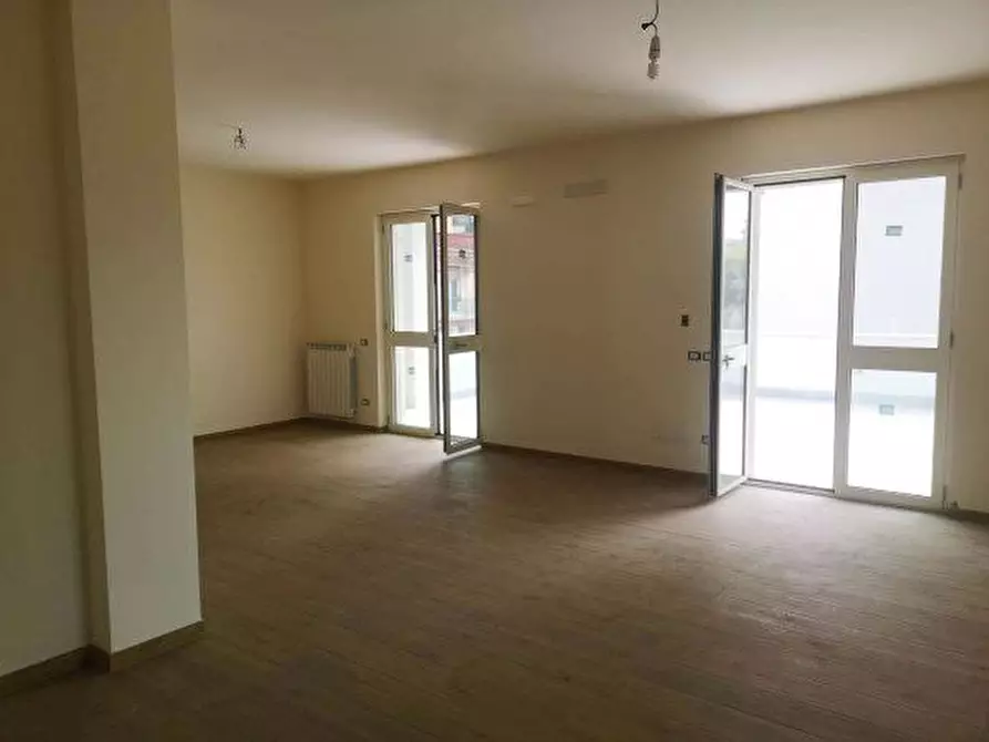 Immagine 10 di Appartamento in vendita  100 a Casoria