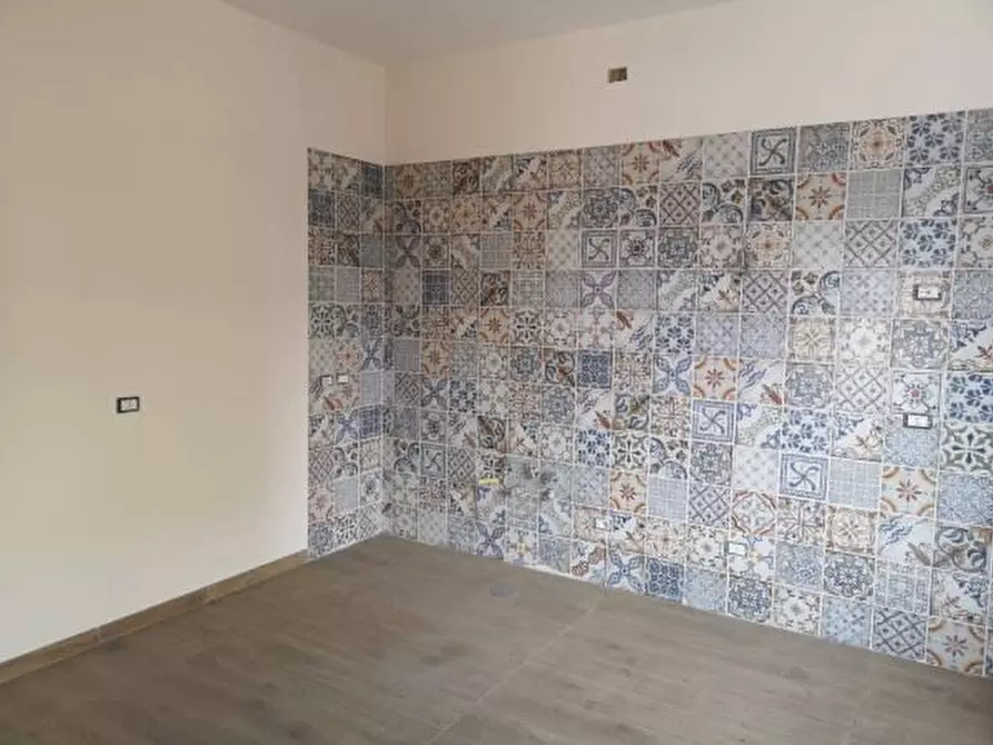 Immagine 7 di Appartamento in vendita  100 a Casoria