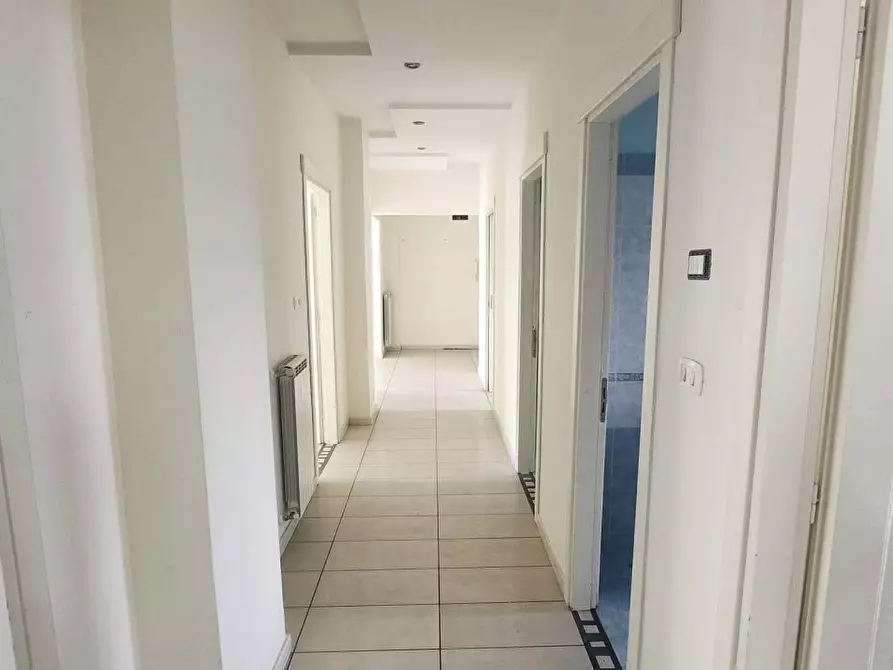 Immagine 9 di Appartamento in vendita  23 a Frattamaggiore