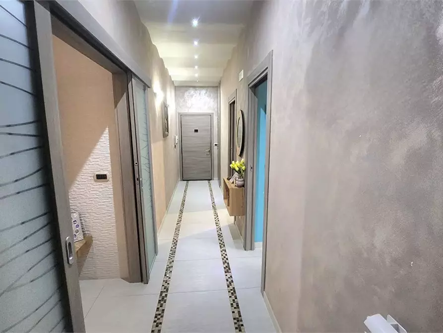 Immagine 4 di Appartamento in vendita  a Casoria