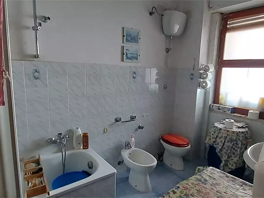 Immagine 8 di Appartamento in vendita  a Torre Annunziata