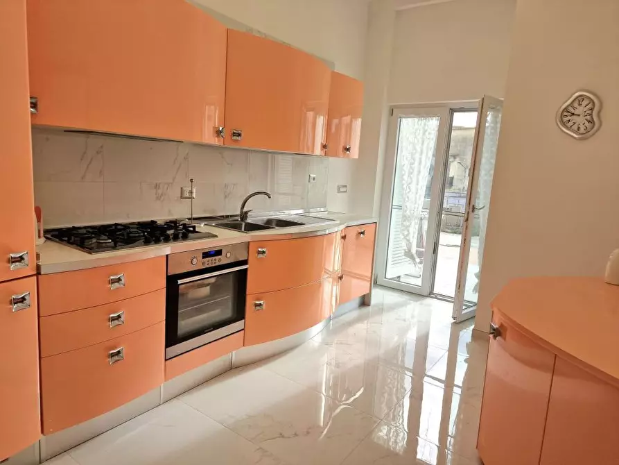 Immagine 9 di Appartamento in vendita  a Torre Annunziata