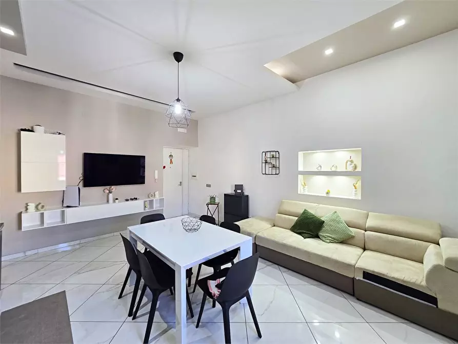 Immagine 4 di Appartamento in vendita  a Napoli