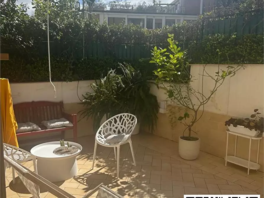 Immagine 5 di Appartamento in vendita  a Napoli